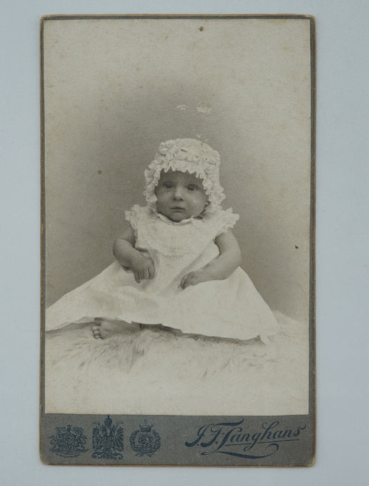 Fotografie DÍTĚ J.F.LANGHANS K.U.K HOF-PHOTOGRAPH (x18788)