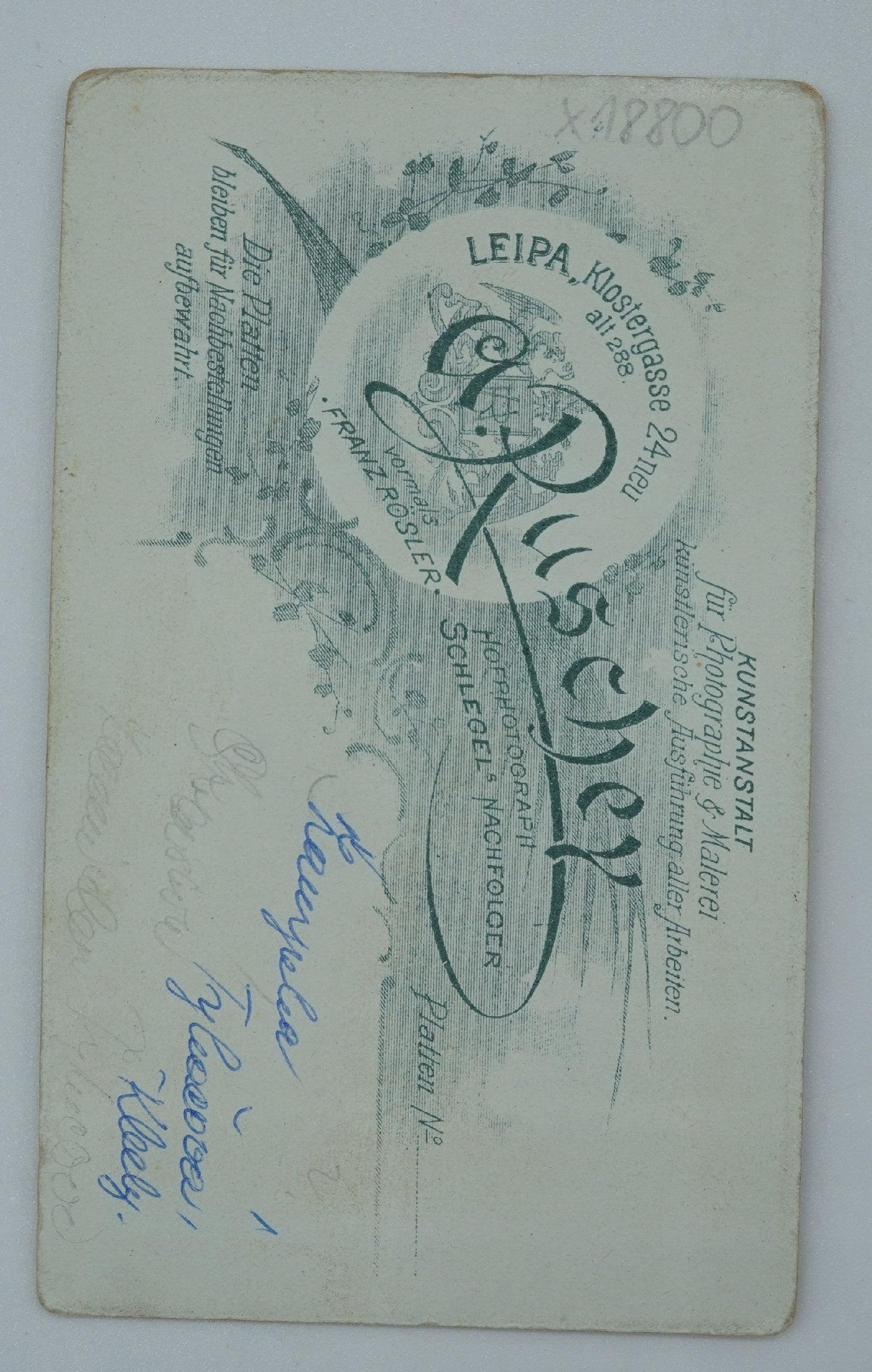Fotografie ŽENA V ČERNÉM A. RUSCHEY (x18800)
