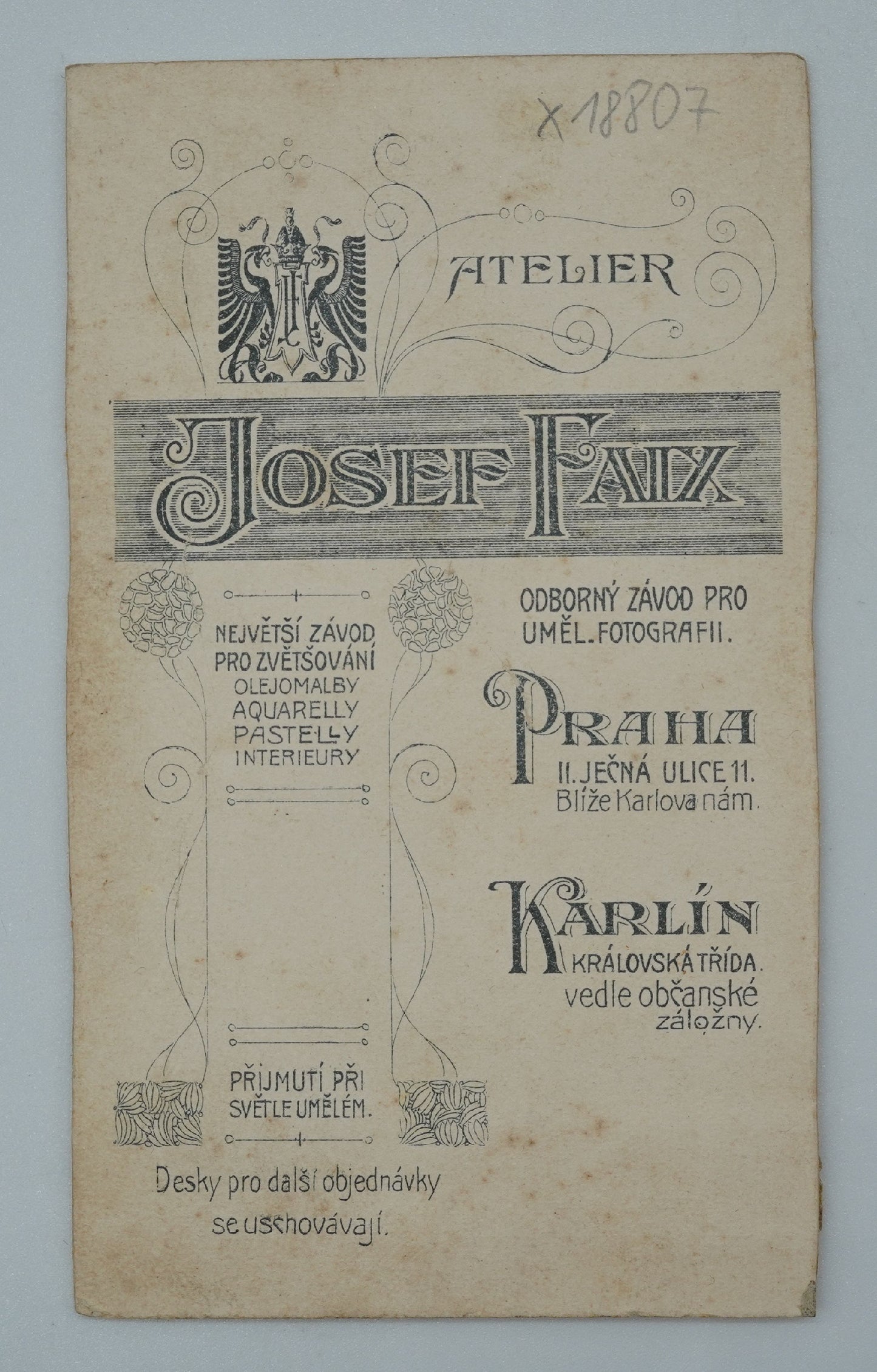 Fotografie ŽENA V ŠATECH JOSEF FAIX ATELIER (x18807)