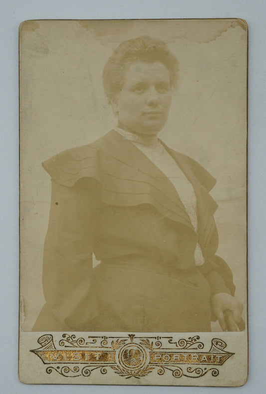 Fotografie ŽENA SOUVENIR VISIT PORTRAIT (x18809)