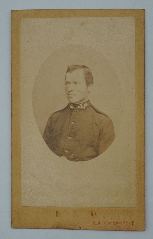 Fotografie MUŽ V OBLEKU F.A.ZEIBERDICH (x18815)
