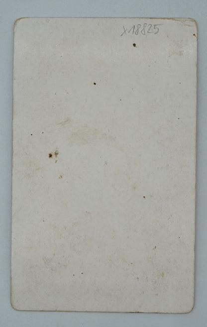 Fotografie MUŽ S KNÍREM (x18825)
