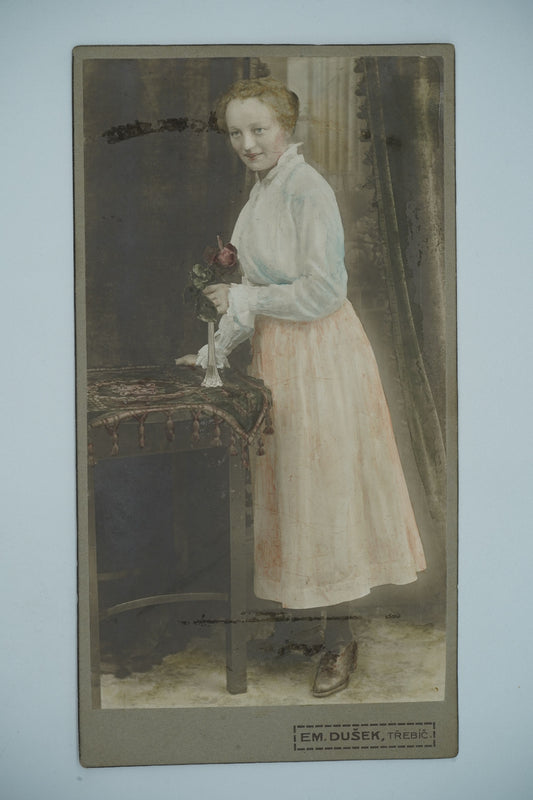 Fotografie ŽENA V ŠATECH ED. DUŠEK TŘEBÍČ (x18850)