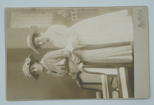 Fotografie DVĚ ŽENY DUŠEK TŘEBÍČ (x18936)