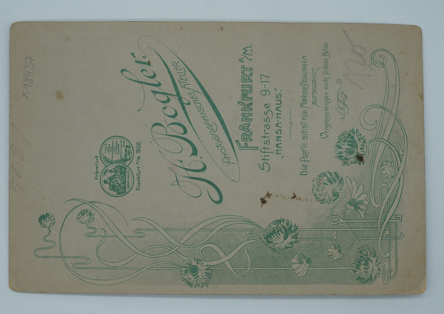 Fotografie MUŽ A ŽENA V ČERNÉM H. BOGLER FRANKFURT (x18937)