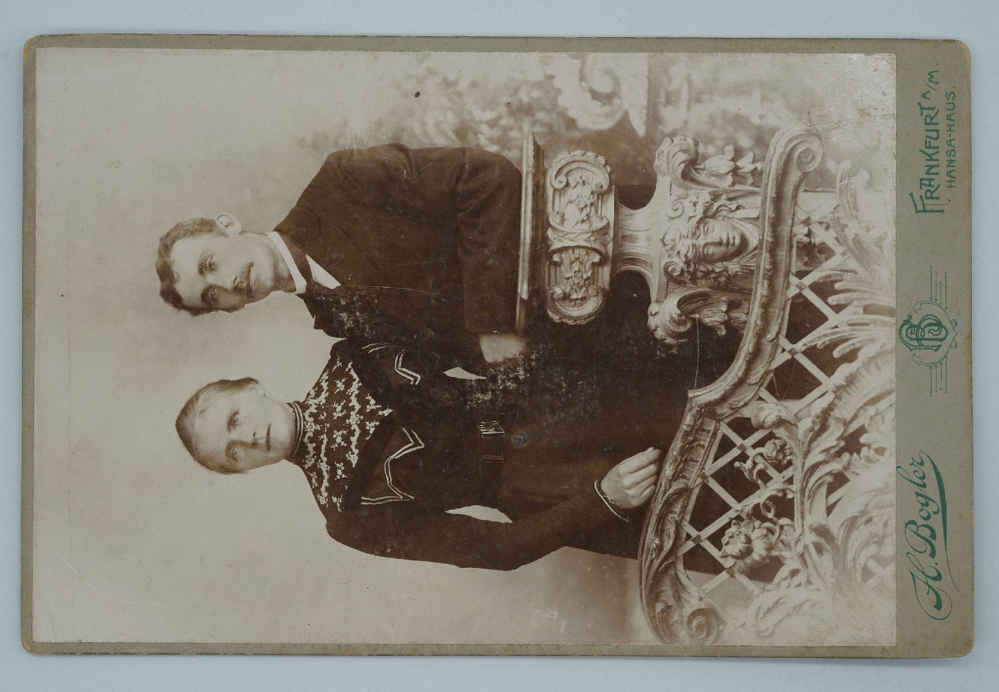 Fotografie MUŽ A ŽENA V ČERNÉM H. BOGLER FRANKFURT (x18937)
