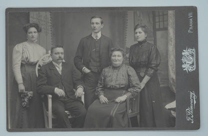 Fotografie RODINA F. POŠMOURNÝ (x18942)