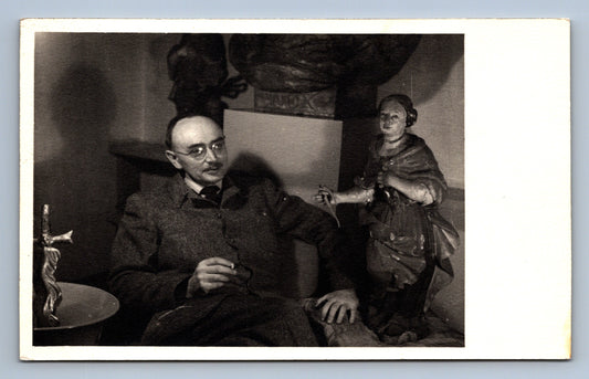 Pohlednice MUŽ V KABÁTĚ (x19009)