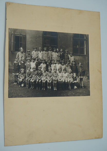 Fotografie ZÁKLADNÍ ŠKOLA 3. TŘÍDA 1929 SMÍCHOV (x19199)