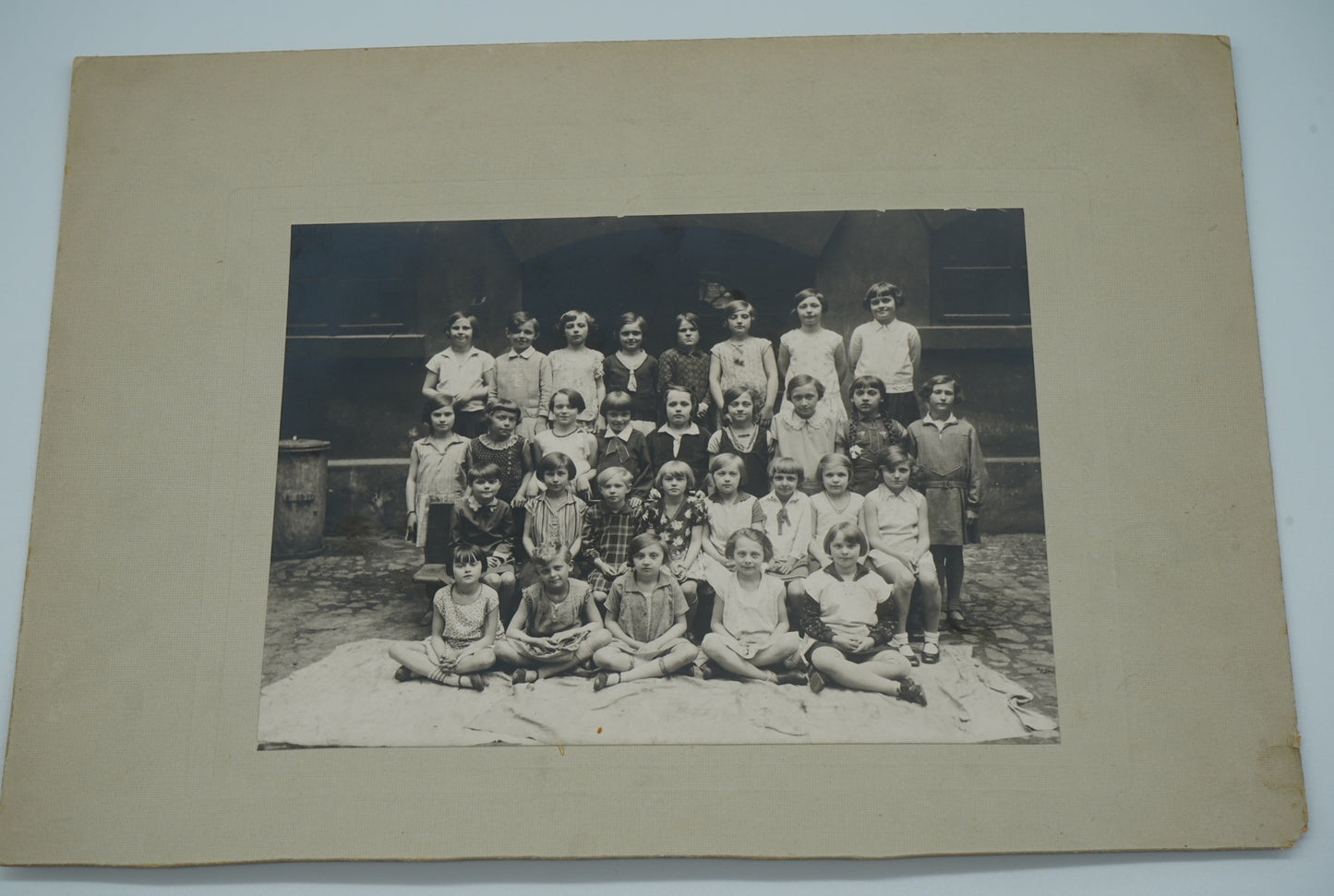 Fotografie ZÁKLADNÍ ŠKOLA 4. TŘÍDA 1930 SMÍCHOV (x19202)
