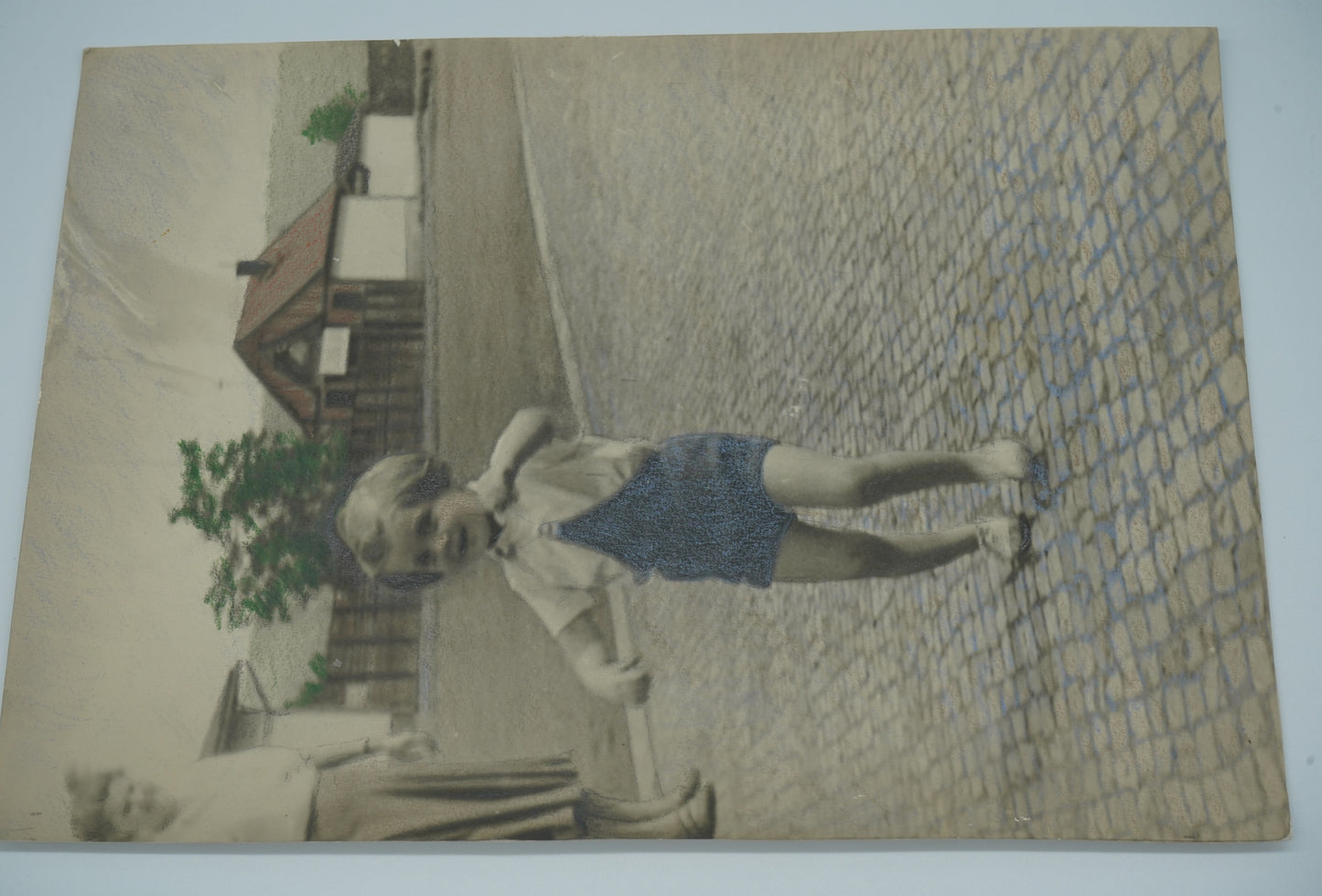 Fotografie DÍTĚ NEDĚLE 28. ČERVEN 1953 (x19204)