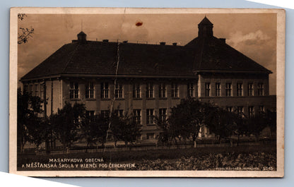 Pohlednice MASARYKOVA ŠKOLA V KLENČI POD ČERCHOVEM (x19471)