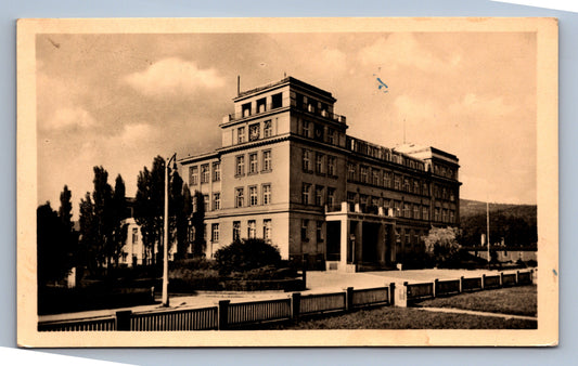 Pohlednice LIBEREC - ÚSTAV PRO ZVELEBOVÁNÍ ŽIVNOSTÍ (x19477)