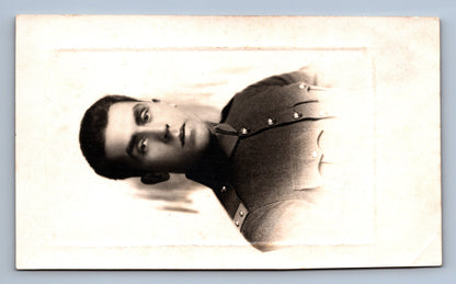 Pohlednice MUŽ V UNIFORMĚ (x19607)