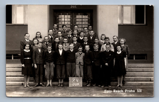 Pohlednice ZÁKLADNÍ ŠKOLA FOTO RESCH PRAHA XII (x19616)