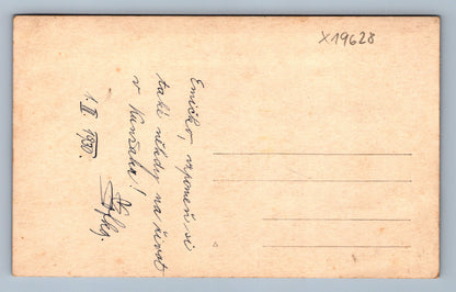 Pohlednice ŽENA V ŠATECH (x19628)