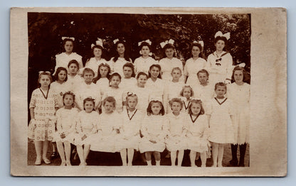 Pohlednice SKUPIOVÁ FOTOGRAVIE HOLČIČKY DĚTI (ST280)