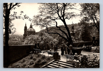 Pohlednice Praha. Pohled na chram sv. Mikulaše (P330)