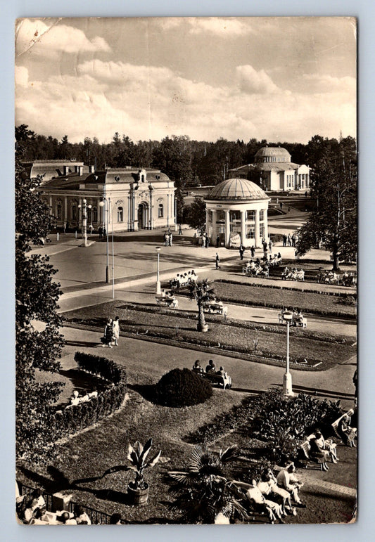 Pohlednice FRANTIŠKOVY LÁZNĚ Náměstí Míru (P377)