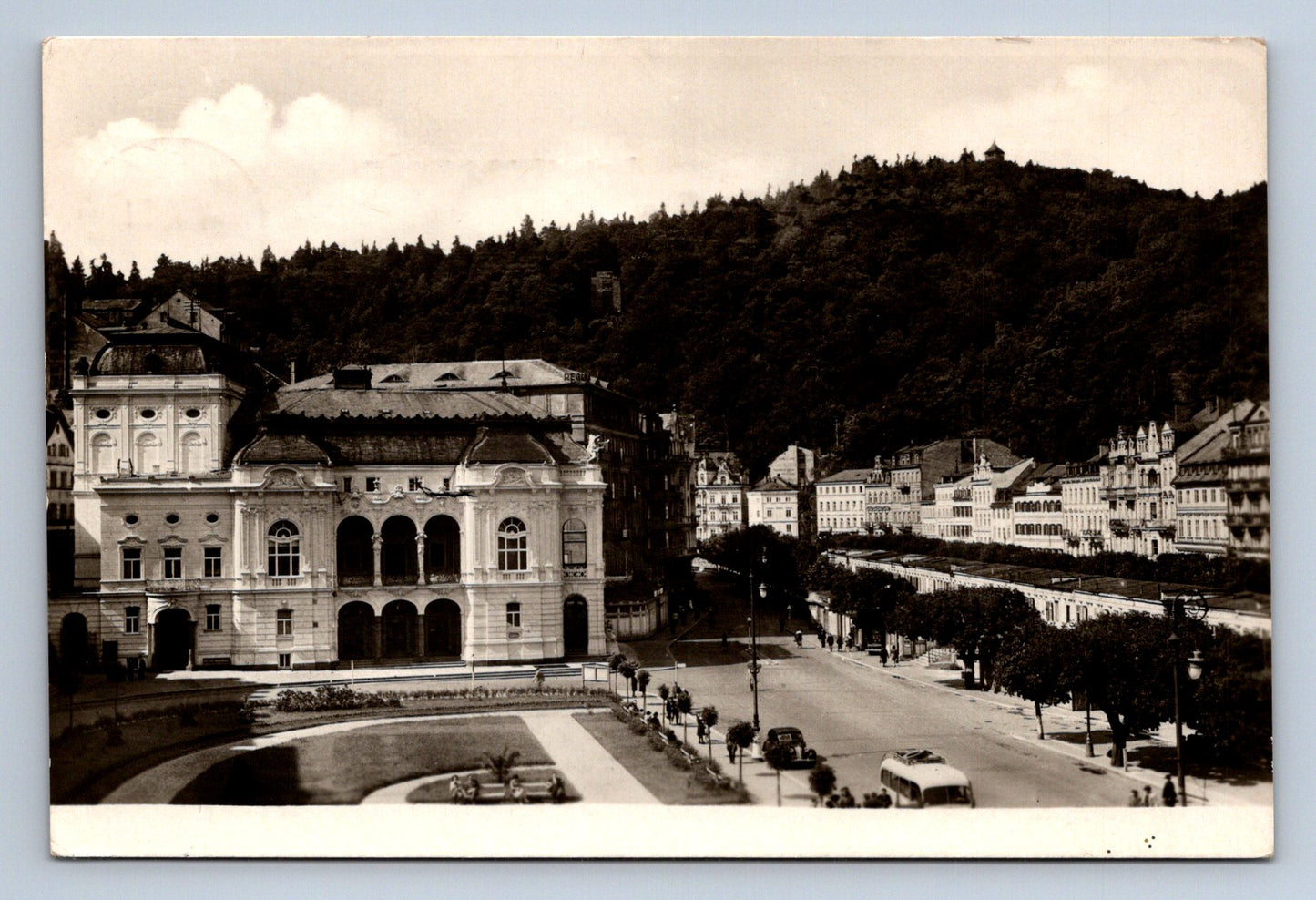 Pohlednice KARLOVY VARY - ČSR Benešovo náměstí (P382)