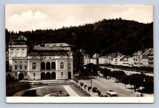 Pohlednice KARLOVY VARY - ČSR Benešovo náměstí (P382)