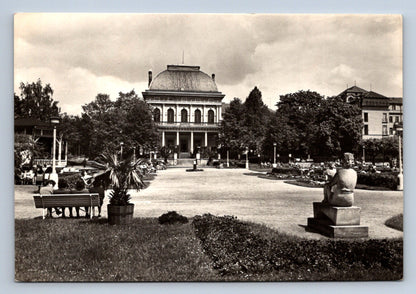 Pohlednice FRANTIŠKOVY LÁZNĚ - Náměstí Míru (P557)