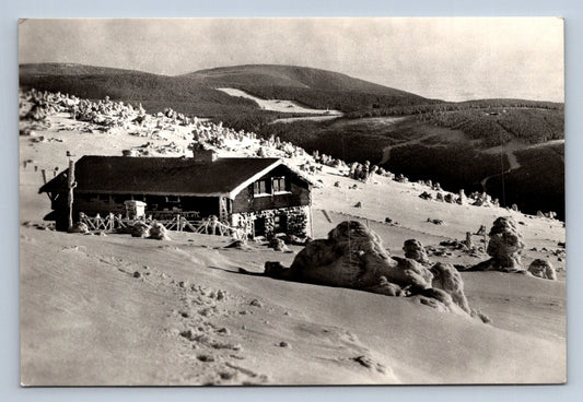 Pohlednice KRKONOŠE - Vrbatova bouda na Krkonoši (P580)