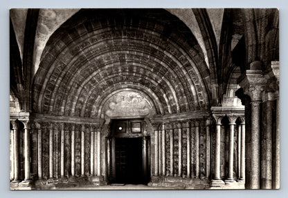 Pohlednice TŘEBÍČ - Bazilika sv. Prokopa - ROMÁNSKÝ PORTÁL (P597)
