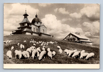 Pohlednice BESKYDY - kaple a útulna na Radhošti - 1130 m. (P945)