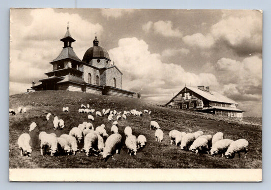 Pohlednice BESKYDY - kaple a útulna na Radhošti - 1130 m. (P945)