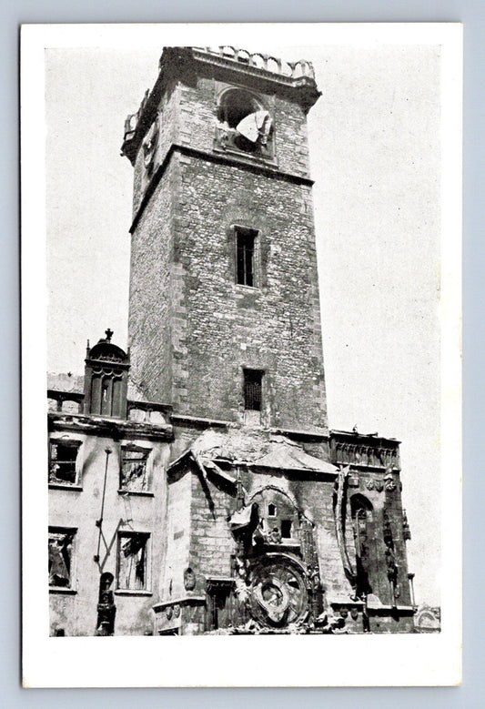 Pohlednice PRAHA: STAROMĚSTSKÁ RADNICE PO BOMBARDOVÁNÍ 1945 (X23110)