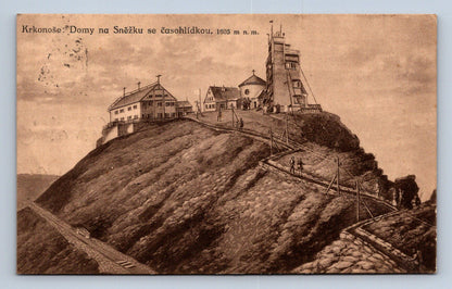 Postcard Krkonoše, houses on Sněžka with a watchtower, 1605 m above sea level (X23307)