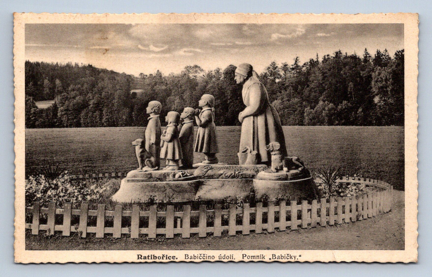Postcard RATIBOŘICE - GRANDMA'S VALLEY - GRANDMA'S MONUMENT (X23362)
