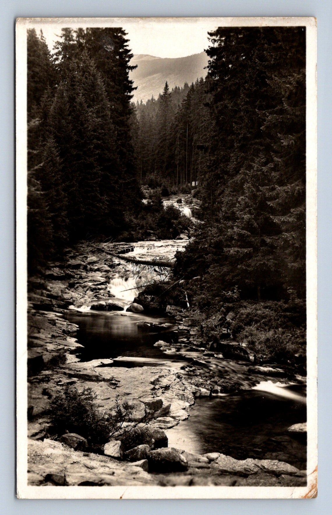 Postcard KRKONOSE MOUNTAINS SPINDLERŮV MLÝN - IN THE WHITE VALLEY (X23409)