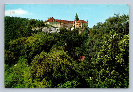 Postcard ROUGH ROCK (X23544)