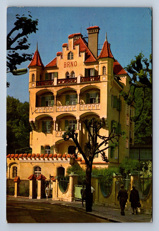 Postcard KARLOVY VARY (X23552)