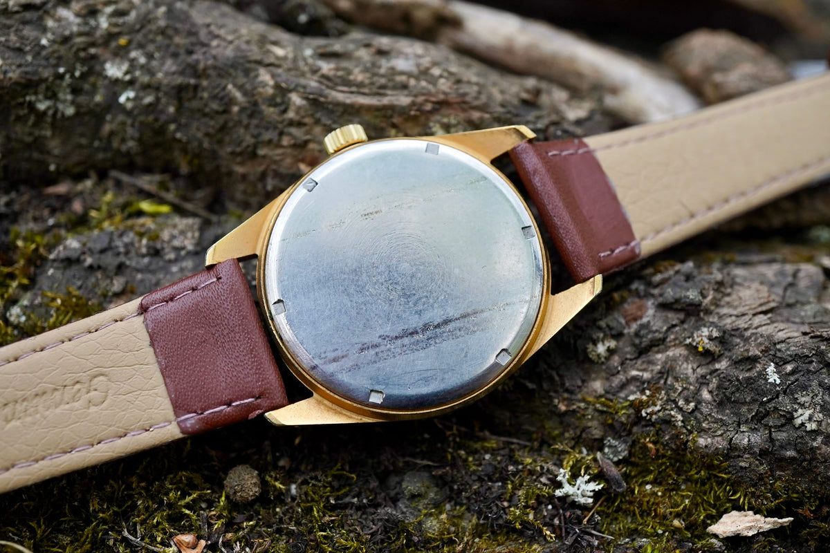 Hodinky PRIM 17 JEWELS datumovka zlaté pouzdro hnědý řemínek (SE121)