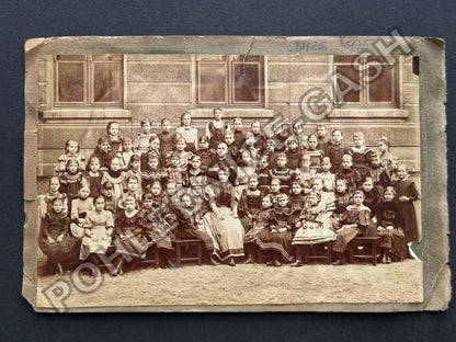 školní třída s učiteli skupinová fotografie (BM26975)