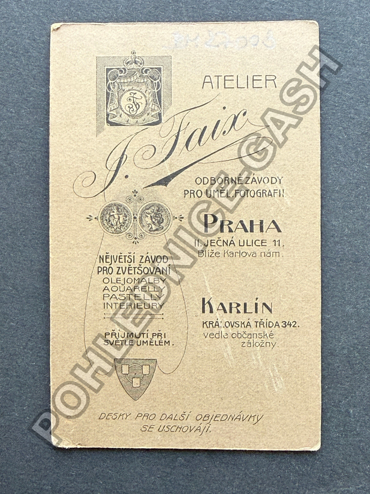 Stará fotografie Praha Karlín mladý muž s knírem (BM27003)