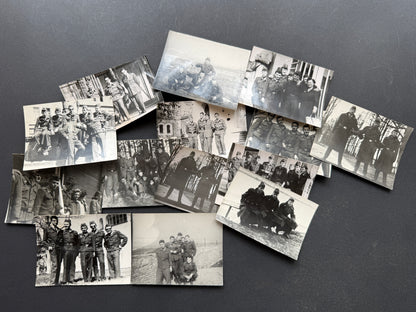 Stará fotografie Soubor fotografií vojáci uniformy (BM187)