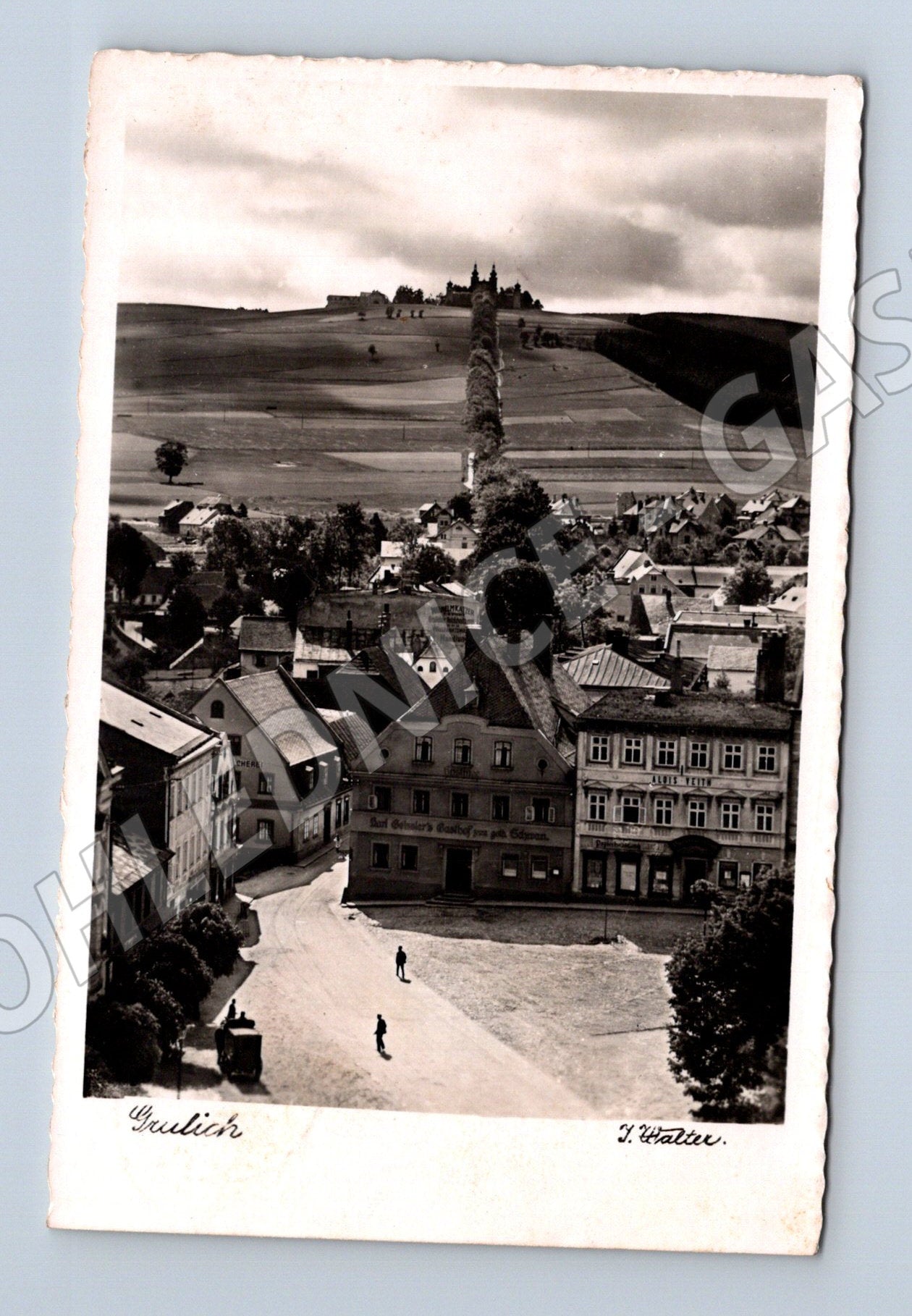 Pohlednice Grulich (Králíky) ulice s budovami 1947 (BM25565)