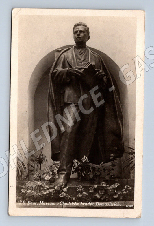 Pohlednice Domažlice J. Š. Baar socha v muzeu (BM25589)