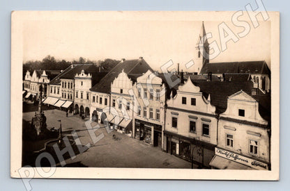 Pohlednice Třeboň náměstí s kostelem 1941 (BM25611)
