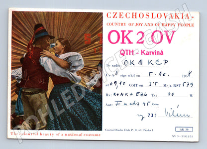 Pohlednice Československo Karviná lidové kroje QSL (BM25849)