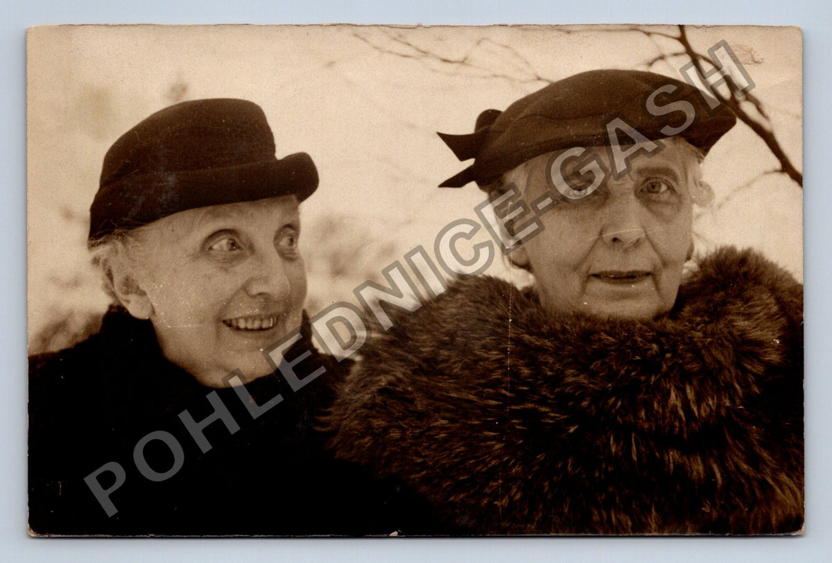 Stará fotografie dvě starší ženy s klobouky (BM26220)