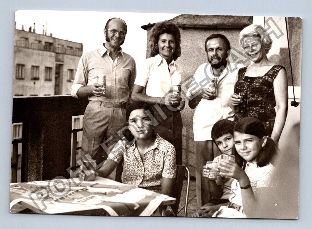 Stará fotografie skupinová rodinná na terase (BM26223)