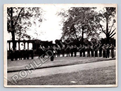 Stará fotografie Praha orchestr v parku (BM26233)