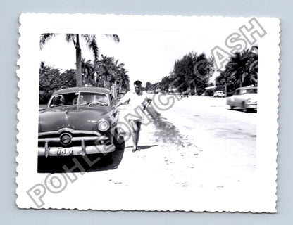 Stará fotografie Chicago muž u auta Florida 1954 (BM26427)