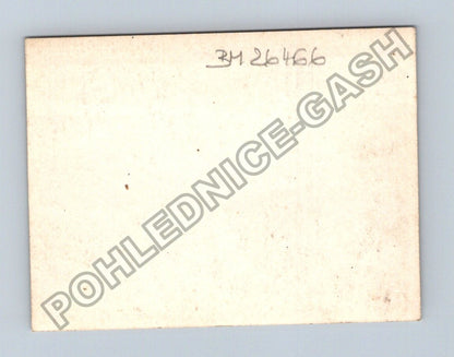 Stará fotografie muž nastupující do historického auta (BM26466)