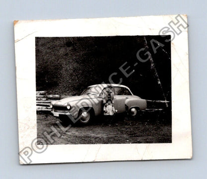 Stará fotografie děti s vozem Wartburg 1959 (BM26476)